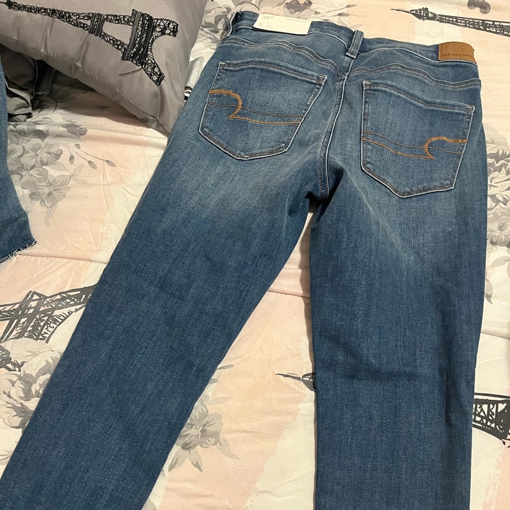 American eagle size 6 crop jeans